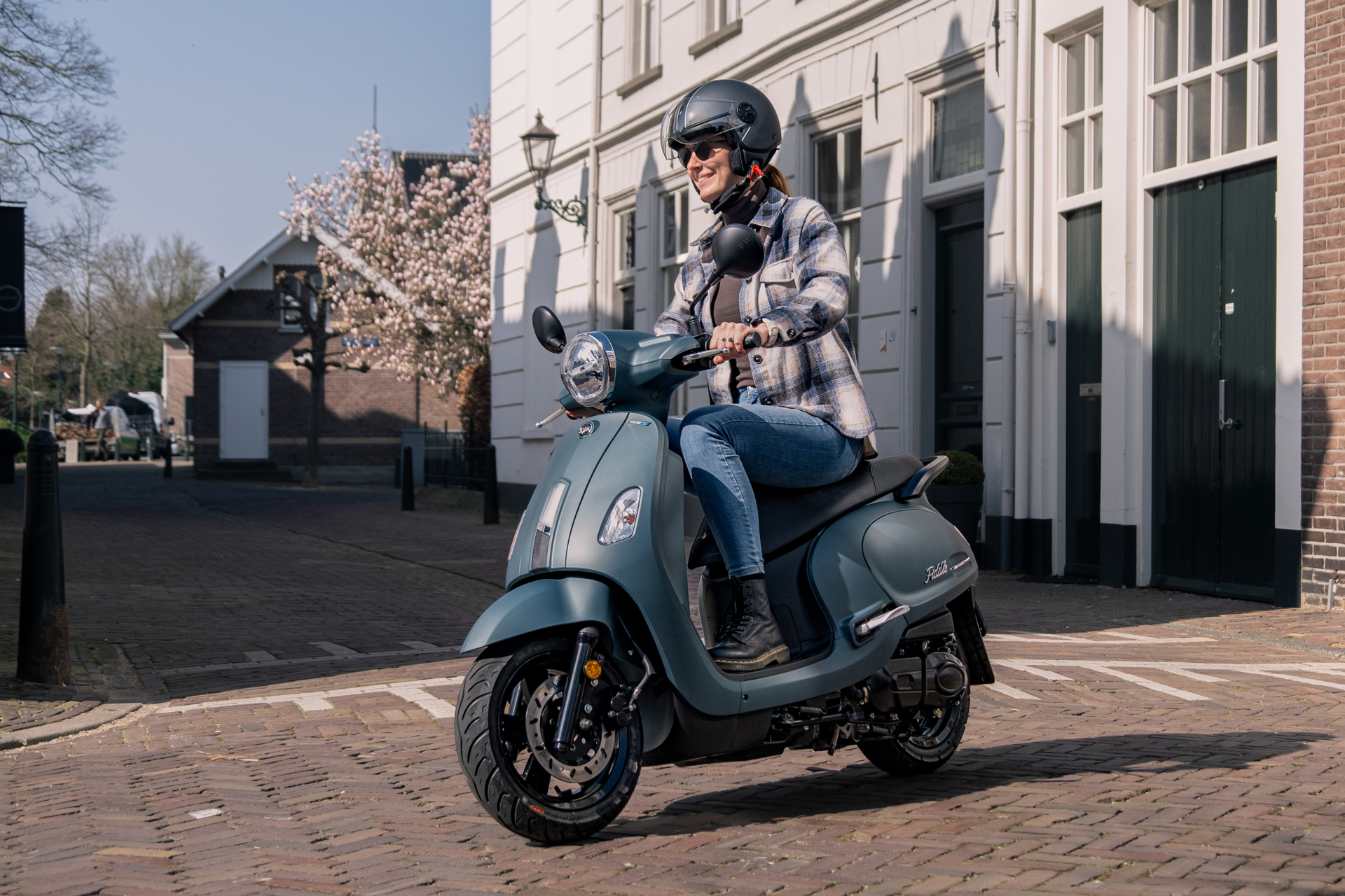 leven conservatief Franje Retro scooter van de beste merken kopen? - Naaldwijk Scooters